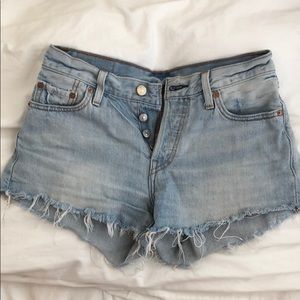 Levi’s high waisted denim shorts